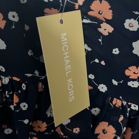 Never worn beautiful floral Michael kors dress - Picture 4 of 4